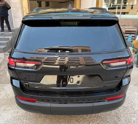 Jeep Grand Cherokee 2023 image 13