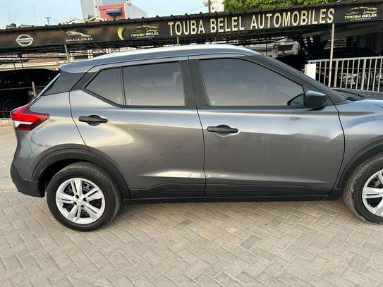 NISSAN KICKS image 5