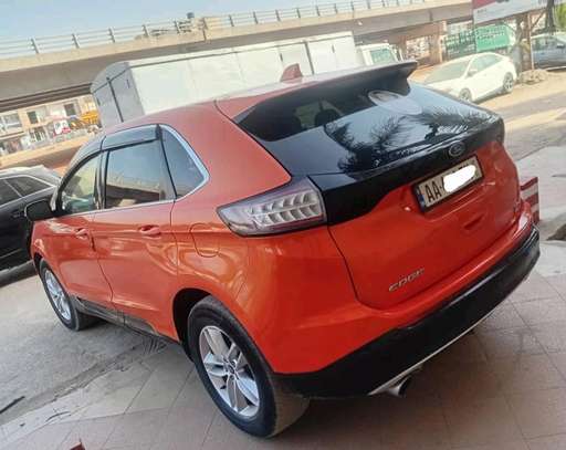 Ford edge SEL image 2