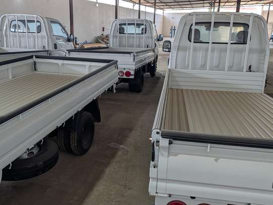 Kia k4000g utilitaire image 6