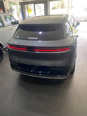 Zeekr 7X 2025 100% électrique image 9