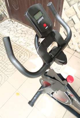 Vélo d'appartement image 4