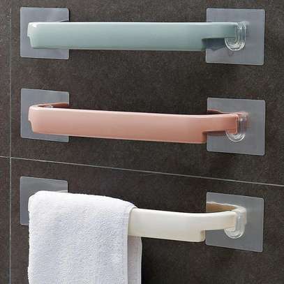 Cintre Salle de Bain image 1
