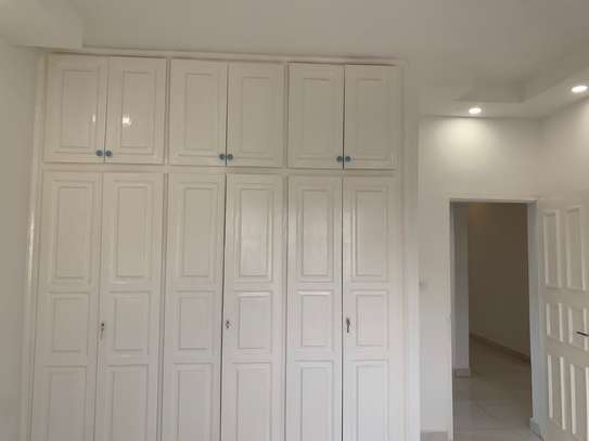 Appartement à louer aux Almadies image 9