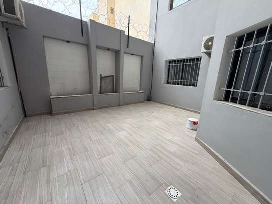 BUREAUX À LOUER À MERMOZ image 2