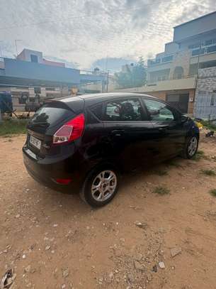 Ford fiesta 2014 image 4