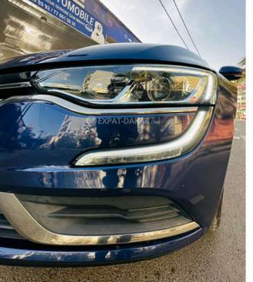Renault sm6 2016 image 3