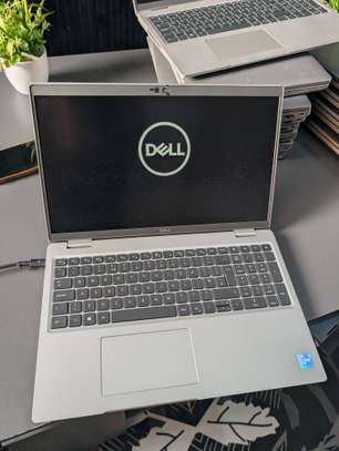 Dell latitude 5520 i7 11th gen 16gb ram ordinateur portable image 4