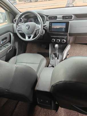 Renault Duster 4x4 Blanc SUV ANNEE 2019 image 6