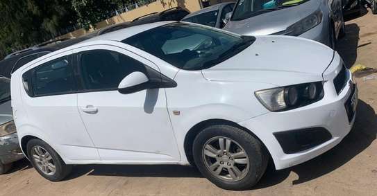 Chevrolet aveo 2012 image 4