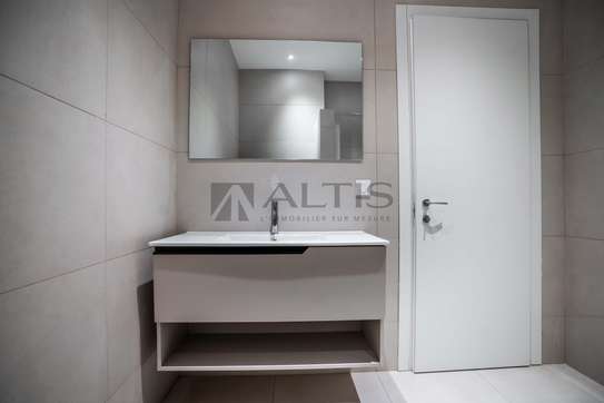 APPARTEMENT F5 AVEC VUE SUR MER – FANN RÉSIDENCE image 9