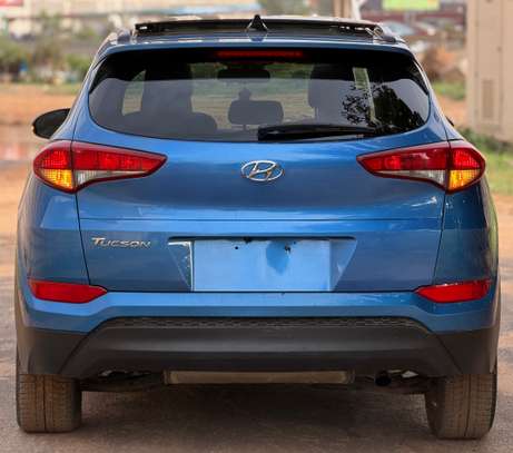 Hyundai Tucson image 6