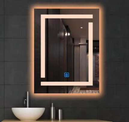 Miroir lumineux LED  avec horloge digitale image 11