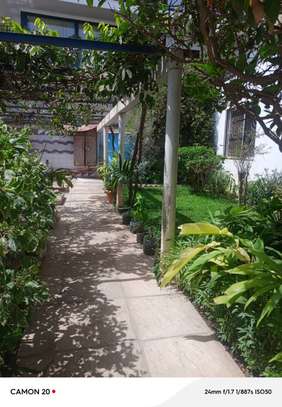 Appartement sur la corniche image 3