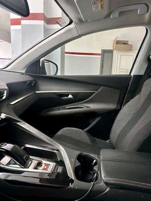 Peugeot 3008 2020 image 3