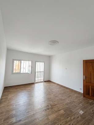 Appartement F4 Mamelles calme sécurisé image 7