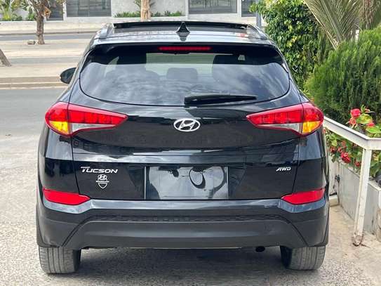 Hyundai Tucson 2018 essence image 3