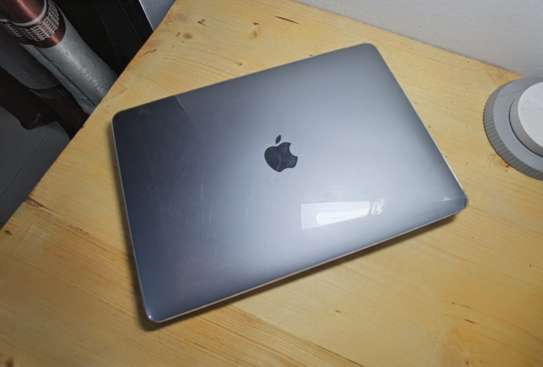 MACBOOK PRO 2.3 GHz QUAD-CORE INTEL CORE i5 - 13 inch - 2018 image 2