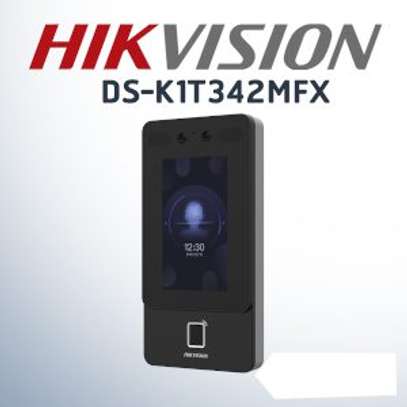 Contrôle d'accès et de pointage Hikvision image 3