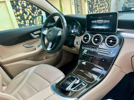 mercedess glc 300 4matic image 11