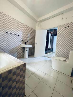 Appartement spacieux à Liberté 6 Extension image 10