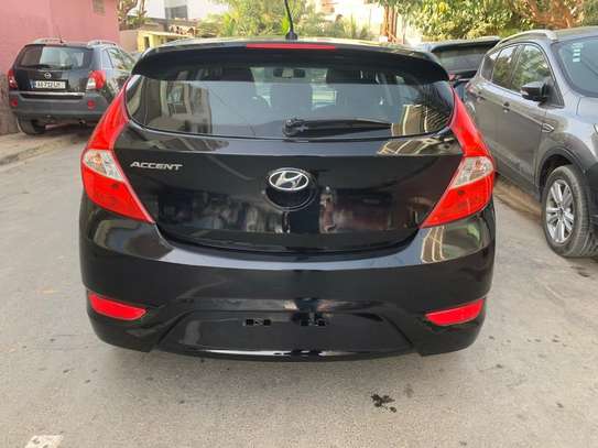 Hyundai  🔘 Modèle : ACCENT  🔘 Année :  2017 image 3