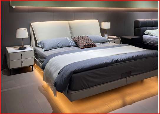 Vente de Lit double blanc crème image 9