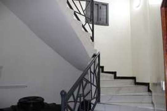 Appartement loué avec ou sans les meubles image 6