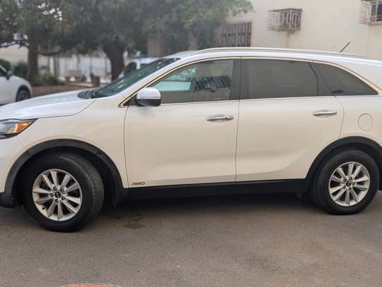 Kia Sorento SUV 2019 image 4