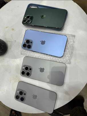 Iphone 14 et 15 pro max a très bas prix 128 giga image 2