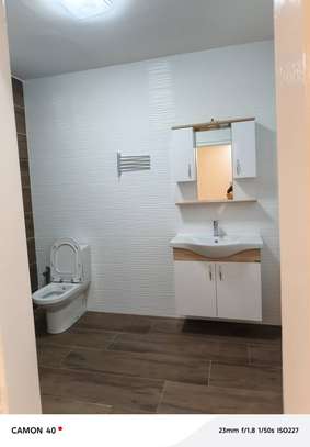 Appartement neuve spacieux á louer a sacre coeur 3 vdn image 14