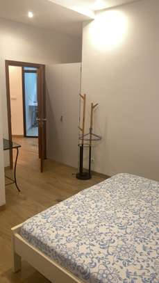 Sublime studio meublé moderne image 1