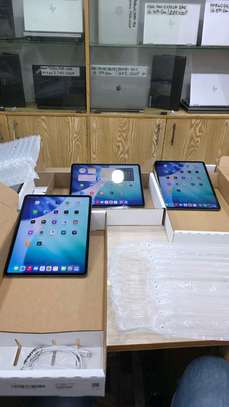 iPad Pro 12.9 M1 image 3