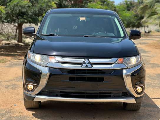 MITSUBISHI OUTLANDER 7places 2017🤞🏾🚘 image 1