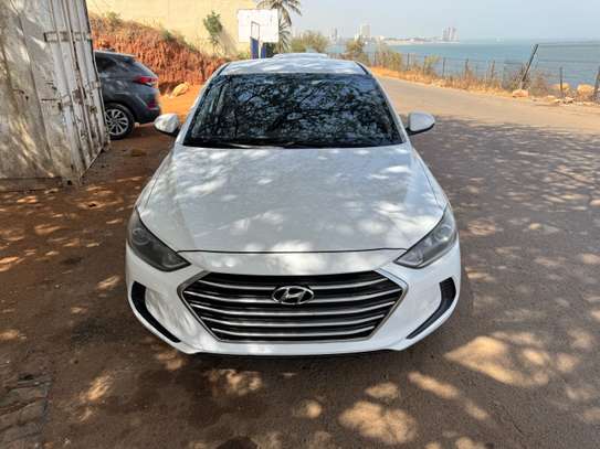 Hyundai Elantra 2017 image 1