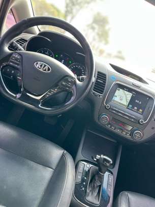 KIA K3 image 3