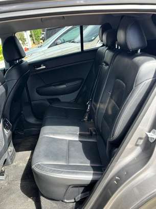 Kia sportage EX image 8