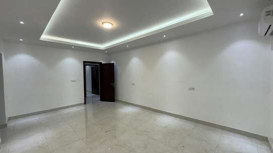 Appartement à louer (250m2) aux Almadies (école américaine) image 2