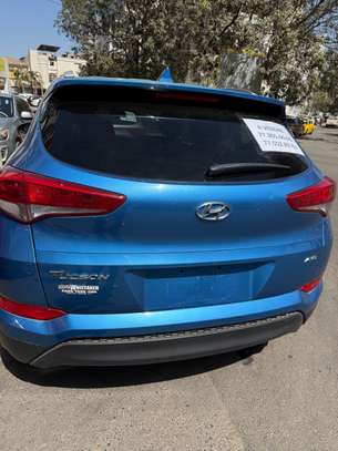 Hyundai tucson 2018 image 3
