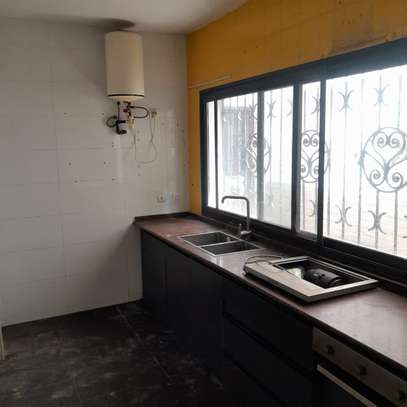 Appartement 3ch salon rdc a Yoff Virage image 13