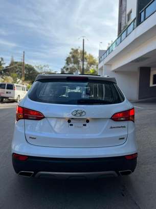 Hyundai Santafe 2017 image 2