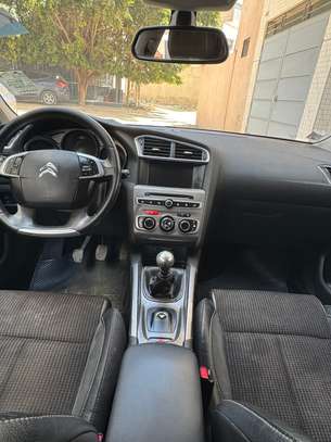 C4 full option image 3