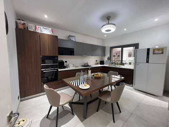 Appartement meublé Haut Standing à louer Ouakam image 1