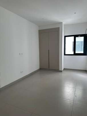Appartement 3 chambres , salon à louer au Point E image 1