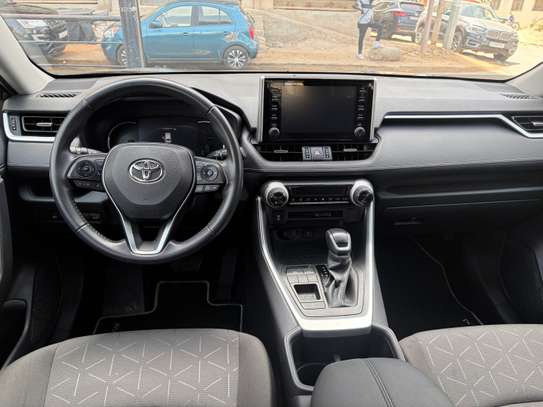 Toyota RAV4 hybride SUV 2022 image 4