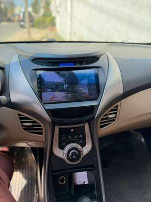 Hyundia elantra image 7