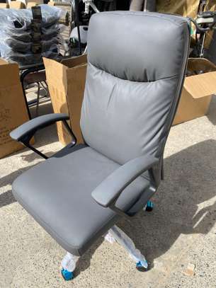 Fauteuil bureau ergonomique gris cuir synthétique ajustable image 5