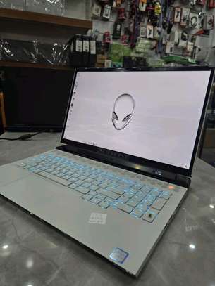 Alienware M17 R2 – Gaming Premium image 1