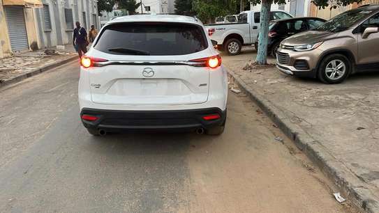 Mazda CX-5 SUV blanc spacieux et performant image 6