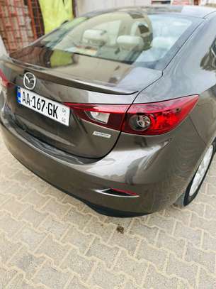 Mazda 3 image 1
